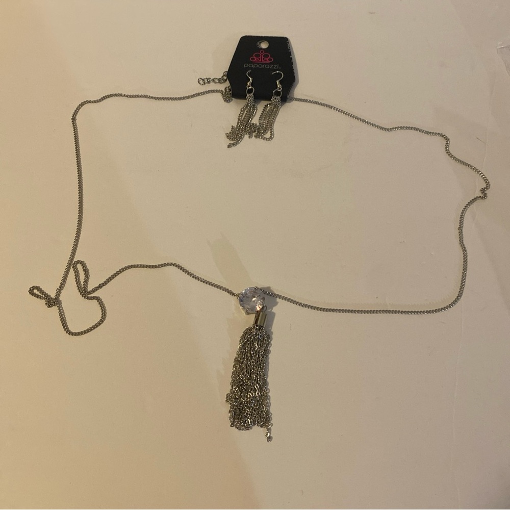 Five Alarm FIREWORK Silver Necklace Paparazzi NEW WiTH TAGS